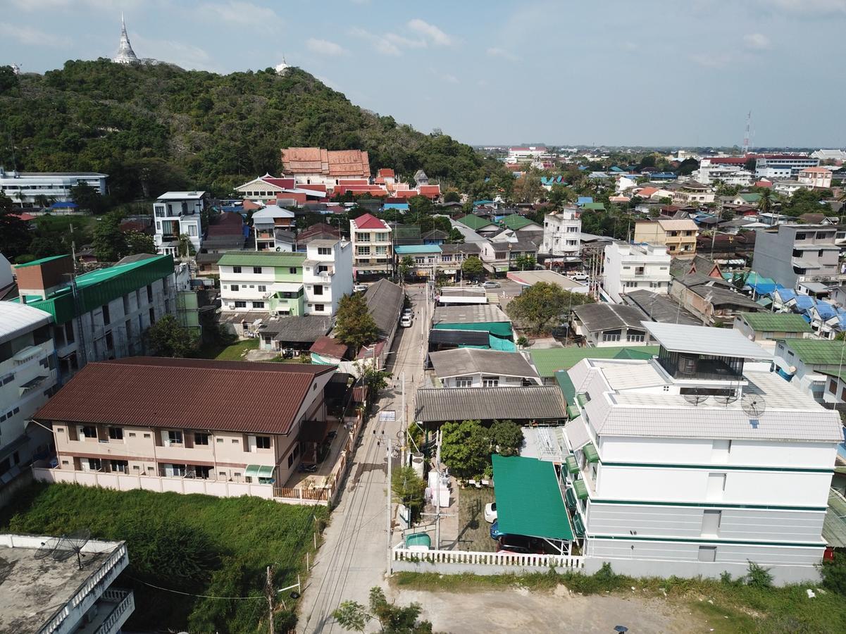 Thanyachatra Boutique Phetchaburi Buitenkant foto