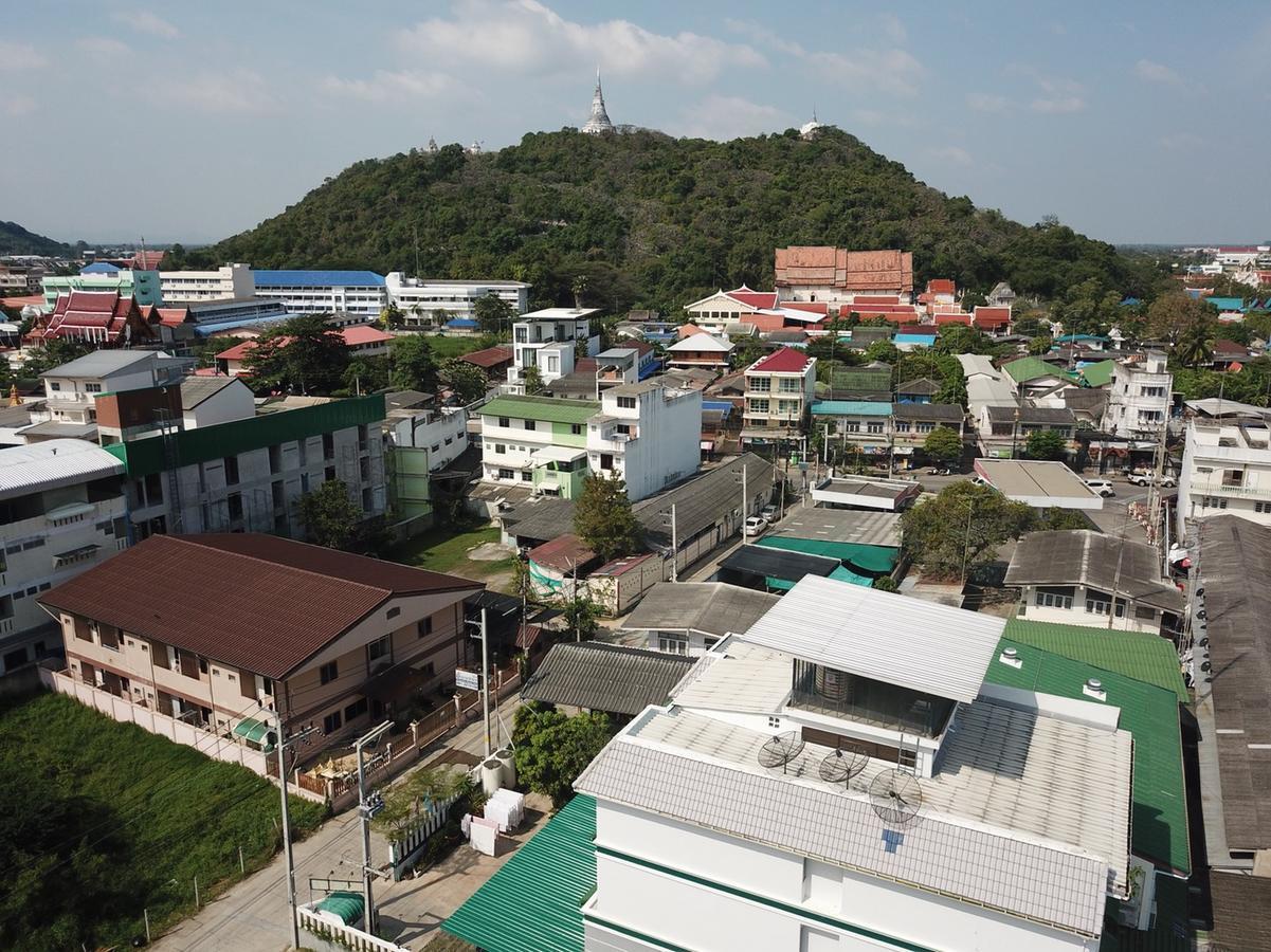 Thanyachatra Boutique Phetchaburi Buitenkant foto
