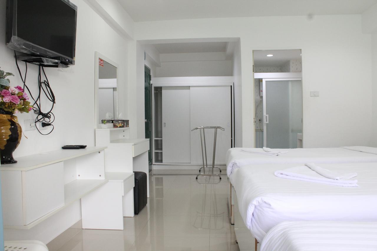 Thanyachatra Boutique Phetchaburi Buitenkant foto